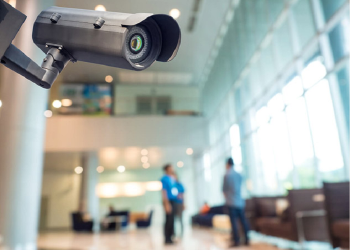 camera-in-office-human-resource-700x500