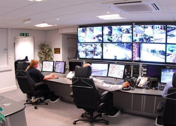 monitor-manage-camera-700x500